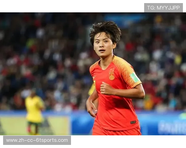 踢着足球玩转流量:Z世代足球网红的跨界影响力 踢着足球玩转流量:Z世代足球网红的跨界影响力